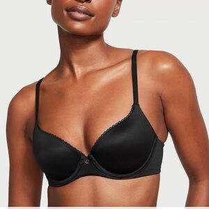 BODY BY VICTORIA
Lightly Lined Smooth Demi‎ Bra